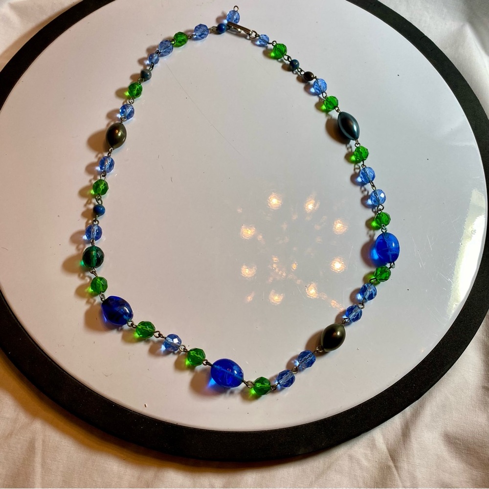 Vintage blue & green beaded necklace. 23”